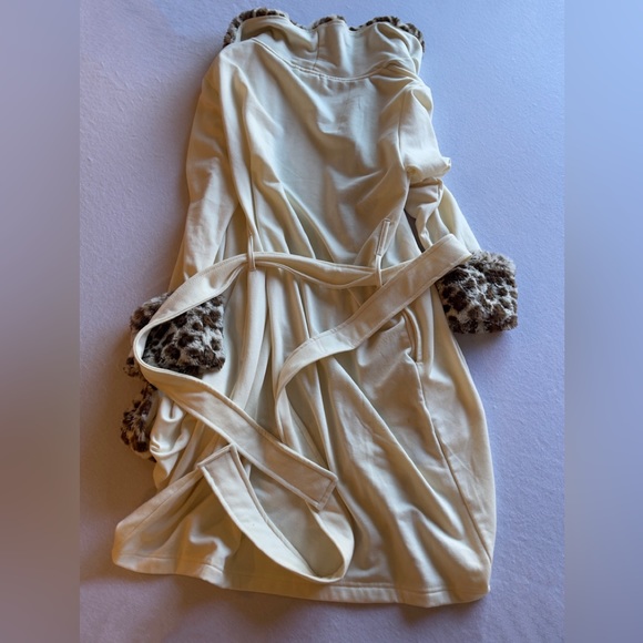 Serra Robe - Picture 8 of 11